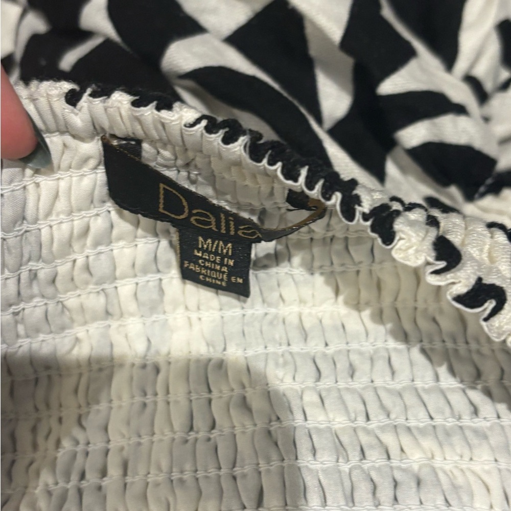 Dalia Black and White Geometric Linen Dress - Smocked back - medium - Picture 3 of 4